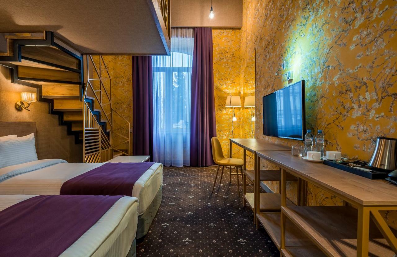 Gladius Inn Boutique Hotel By Dnt Group Tbilisi ภายนอก รูปภาพ