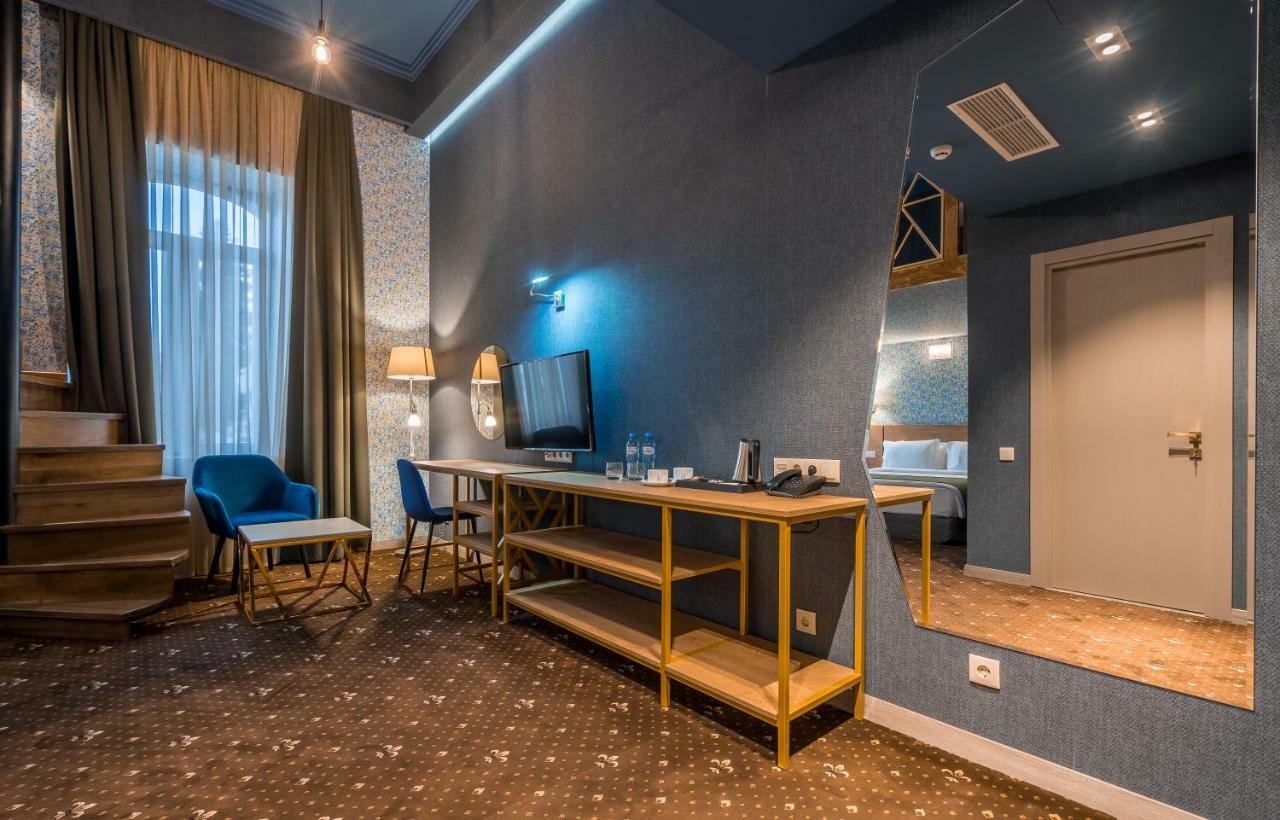 Gladius Inn Boutique Hotel By Dnt Group Tbilisi ภายนอก รูปภาพ